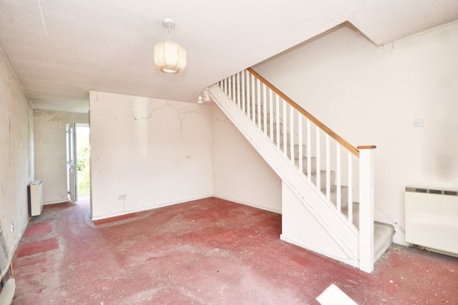 34, Fitzhamon Park, Tewkesbury photo 2