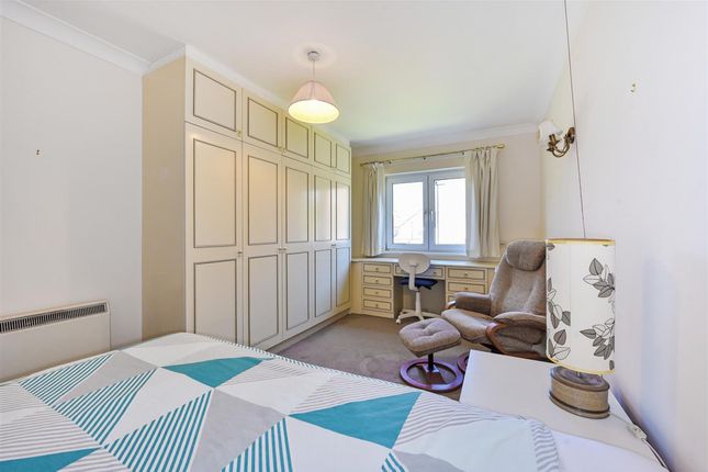 Flat 30, The Maltings Henty Gardens, Chichester photo 3