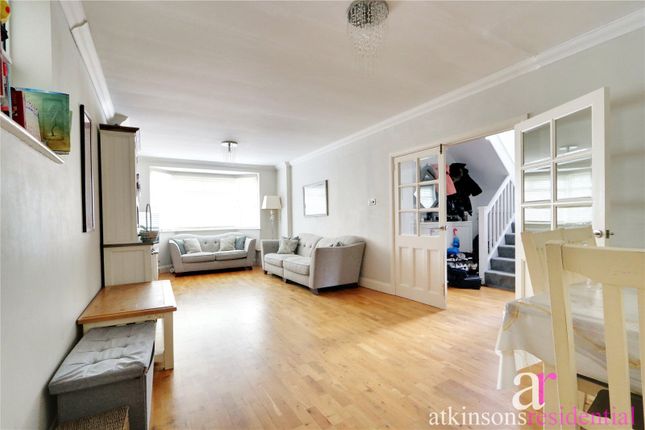 9, Layard Road, Middlesex photo 4