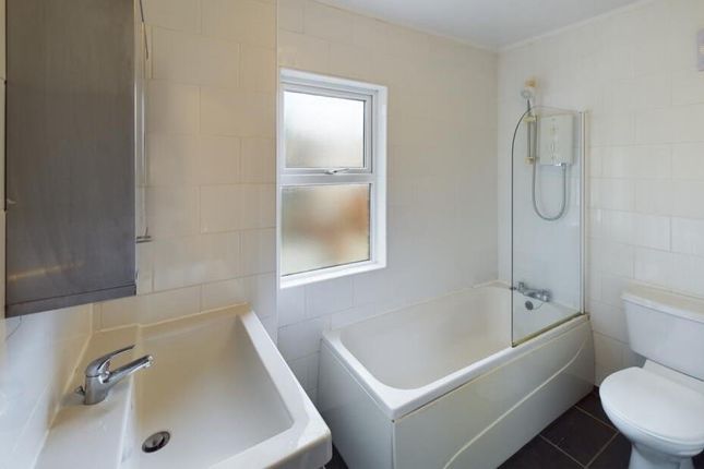 24, Guildford Place, Newcastle Upon Tyne photo 5