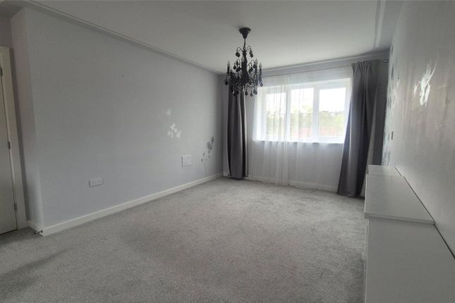 8 Primrose Court,, Cowslip Meadow, Hampshire photo 4