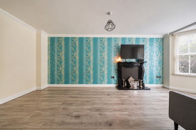20, Valley Road, Kenley photo 4