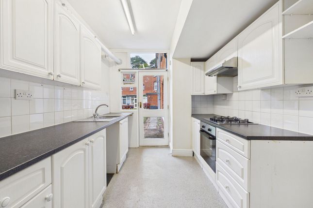 Flat 10, The Lodge Western Road, Crediton photo 2