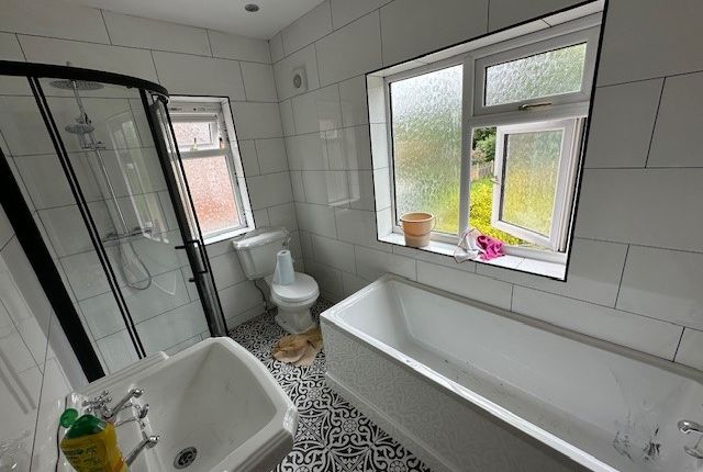 15, Willow Avenue, Birmingham photo 4