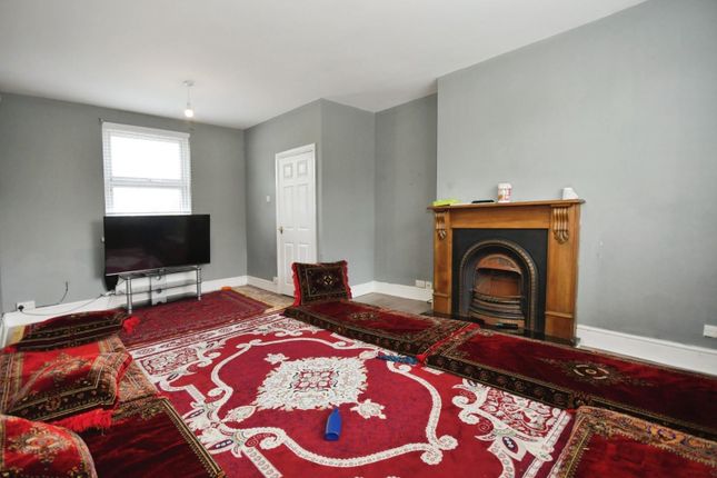 5, Cowper Avenue, Sheffield photo 3