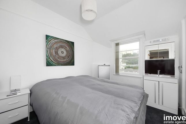 Room 11, Clifton Grove Hotel, 4 Clifton Grove, Torquay photo 2