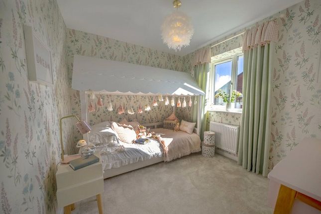 18, Clover Drive, Shirebrook photo 4