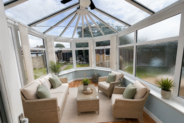 30, Denry Crescent, Newcastle-under-Lyme photo 2