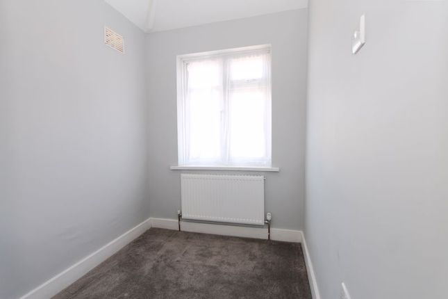 End terrace house to rent in Evelyn Grove, Southall