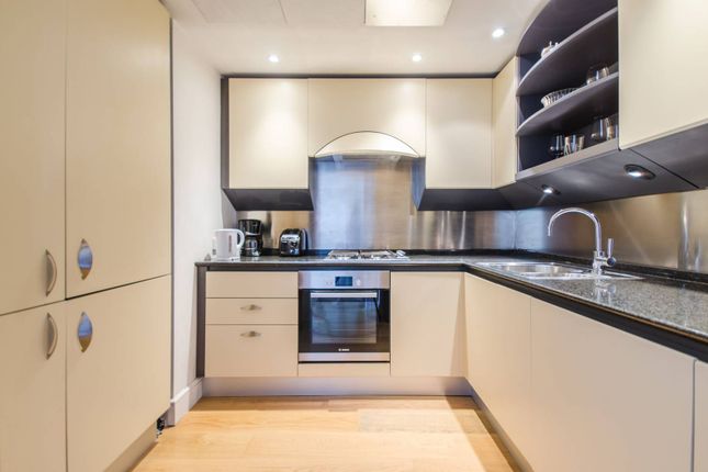 Thumbnail Flat for sale in Westferry Circus, Canary Wharf, London