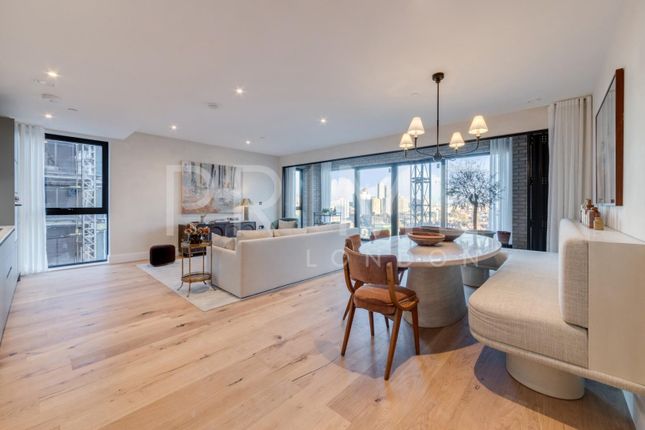 2-bed flat on B11-1, Vauxhall Walk, Albert Embankment, £1,000,000