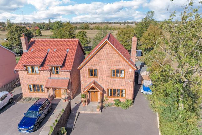 Finch Rise, Rectory Road, Stowmarket photo 2