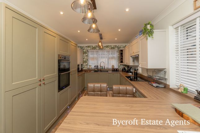 3-bed other on 10, Laburnum Close, Great Yarmouth, £320,000