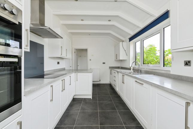 21, Meadow Walk, Cambridge photo 4