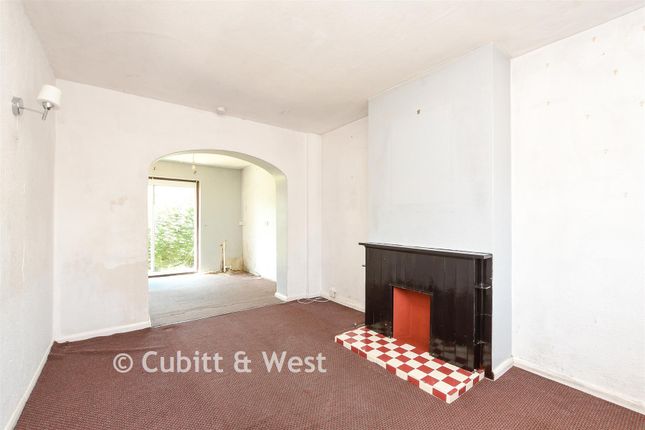 46, Francis Road, Caterham photo 4