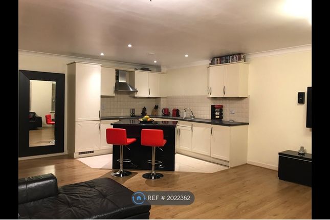 Thumbnail Flat to rent in Oak Tree Court, South Sutton