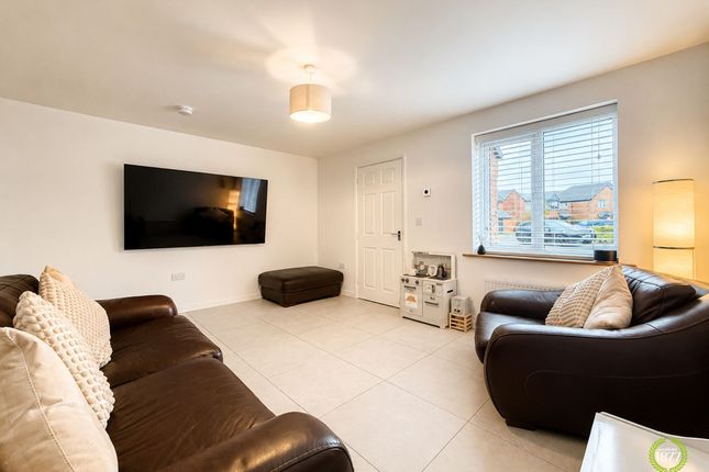 25 Woodview Drive, Accrington photo 3