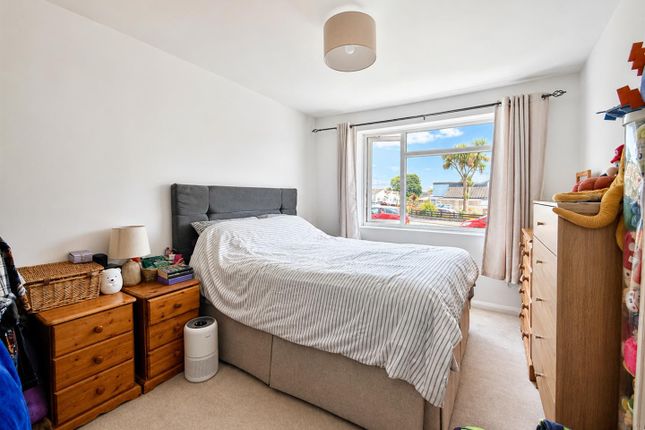 Flat L Vix Court, Pillar Avenue, Brixham photo 4
