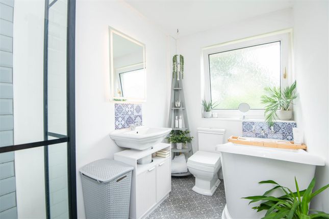 216A, The Green, Chorley photo 4