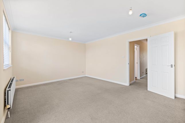2, Eastnor Road, Reigate photo 4
