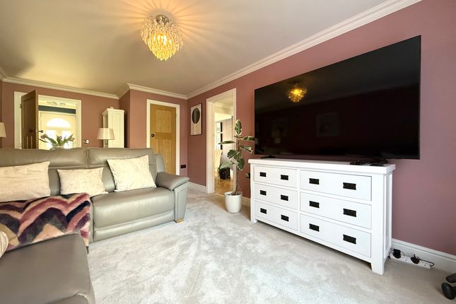 73 Springfield Gardens, Aberdare photo 5