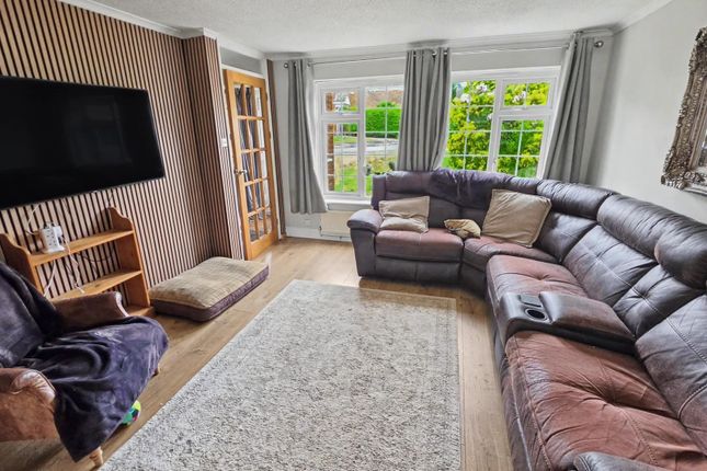 26, Falcon View, Towcester photo 2