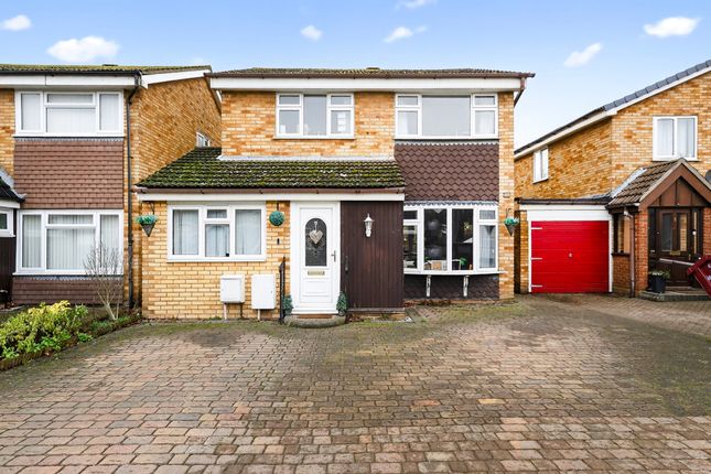 2, Montgomery Close, Grays photo 2