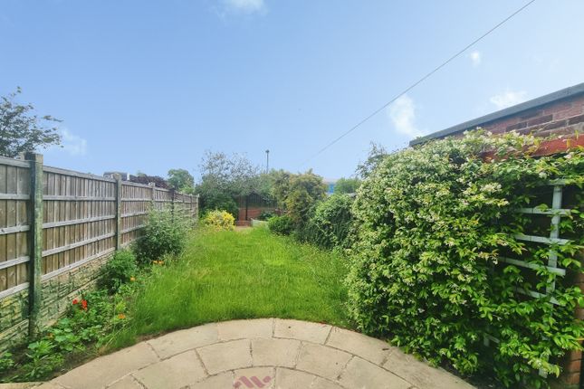 1, Avondale Road, Doncaster photo 4