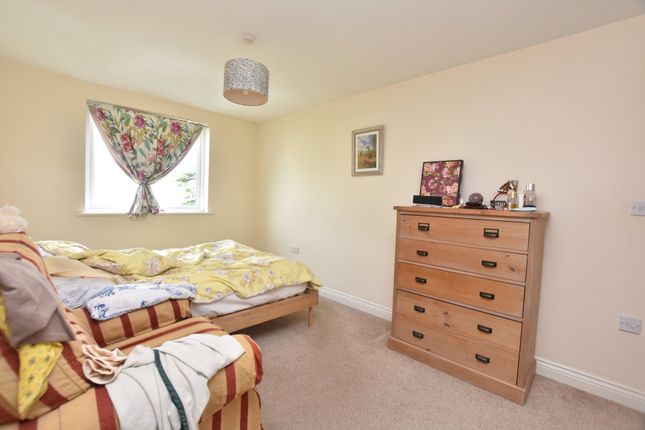 60 Constantine House,, New North Road, Devon photo 4