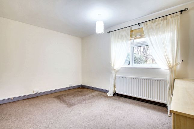 20 Ratcliffe Court, Leicester photo 3