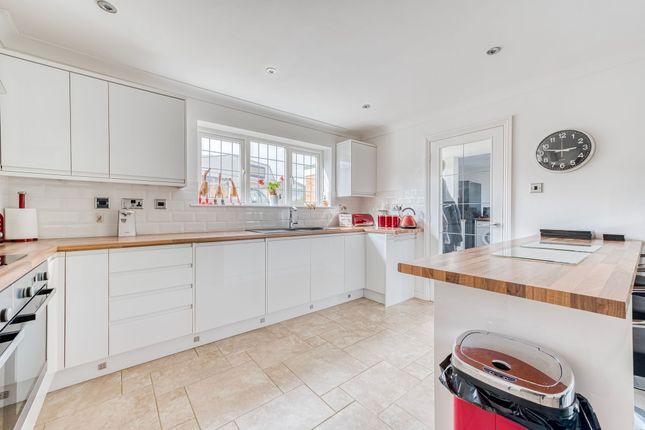 8, Lewis Drive, Diss photo 3