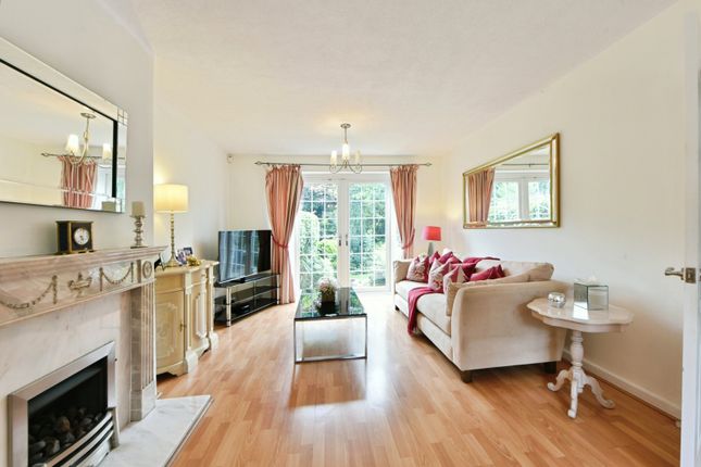 2, Fir Road, Stockport photo 4
