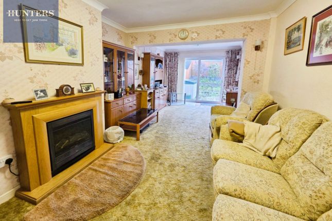 22, Alyson Way, Pencoed photo 3