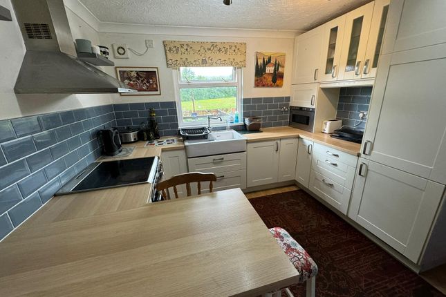 182, Cwmamman Road, Ammanford photo 4