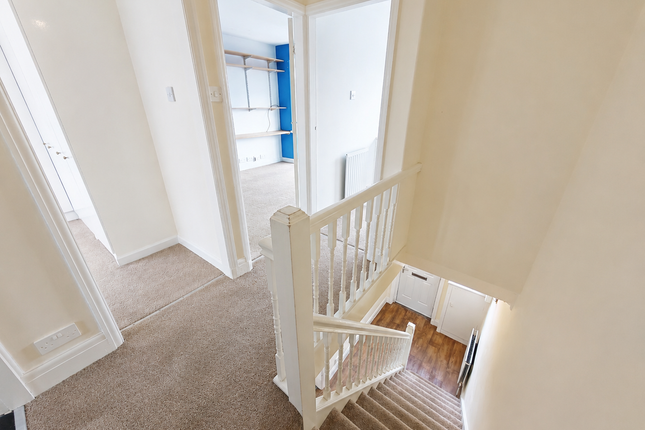 86 Doncaster Road, Blackpool photo 2