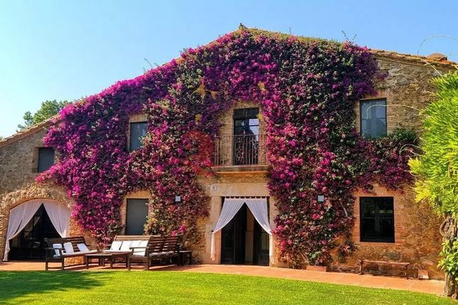 Thumbnail Villa for sale in Llabia, Costa Brava, Catalonia