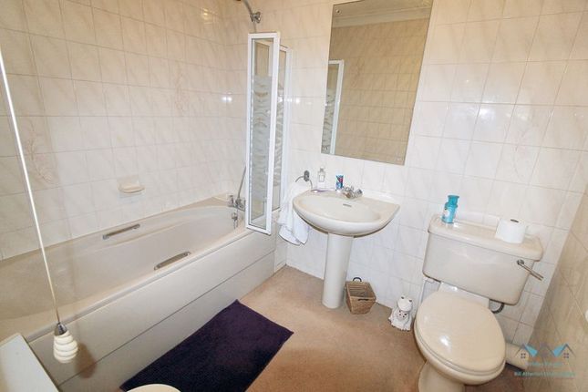 Flat 7 Grosvenor Court, 22 Grove Road, Bournemouth photo 3