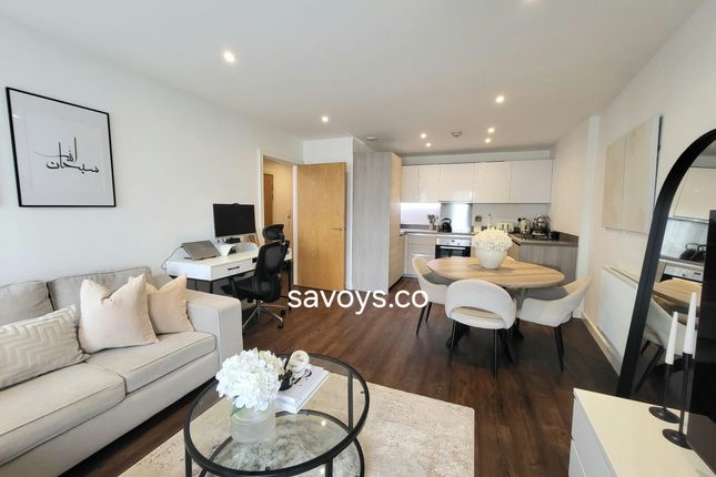 Royal Court, Stanmore photo 2
