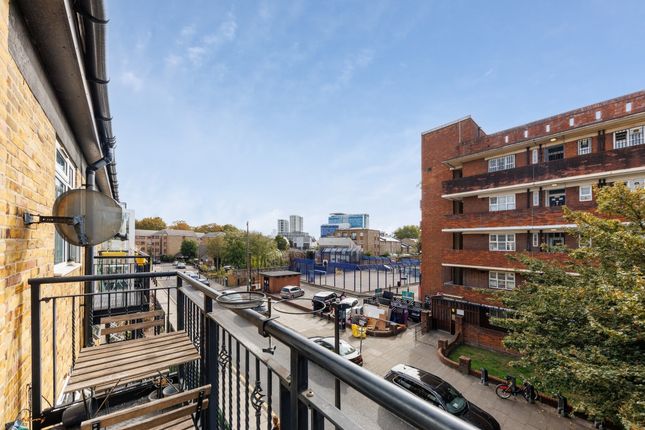 Flat 8, Cornerstone Court, 2 Hemming Street, London photo 3