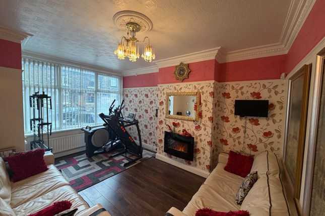 36 Rossefield Road, Bradford photo 2