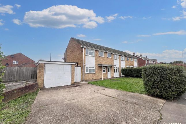 Thumbnail Semi-detached house to rent in Blaydon Road, Luton
