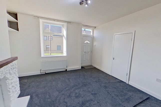 10, Loris Street, Bradford photo 2