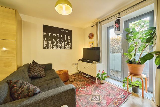 Flat 103 Nariad House, 2, Guglielmo Marconi Mews, London photo 4