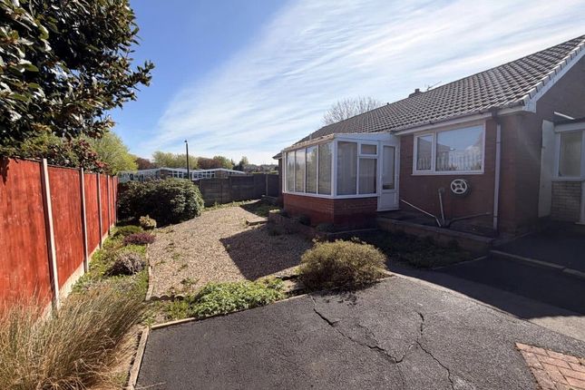 9, Ashdale Avenue, Bolton photo 3