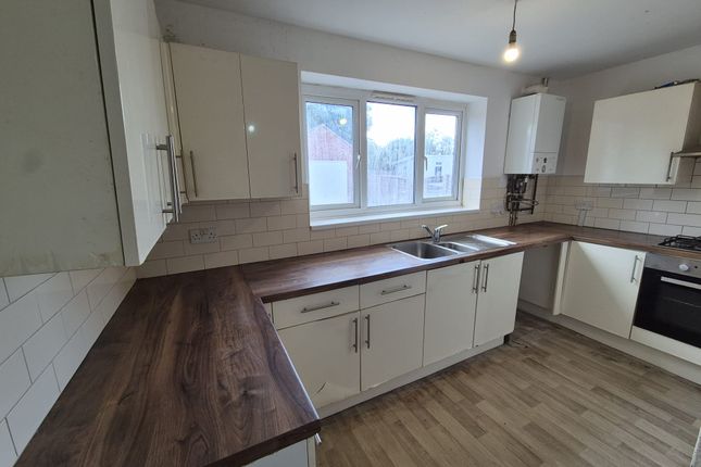 13, Roseway, Leicester photo 3