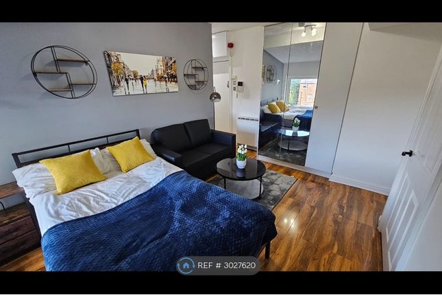 Studio flat on Flat, Birch Polygon, Manchester, £895/mo