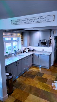 21, Essex Gardens, Birchington photo 4