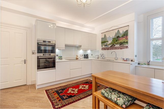 Apt 3 Balmoral House, 1, Victoria Road, Malvern photo 3