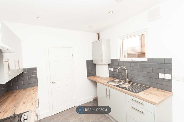 Thumbnail Terraced house to rent in Bloomfield Road, London