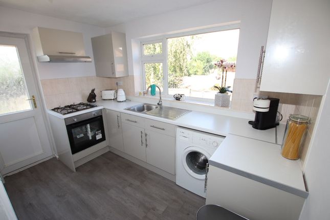 9 Linden Drive, Clacton on Sea photo 4